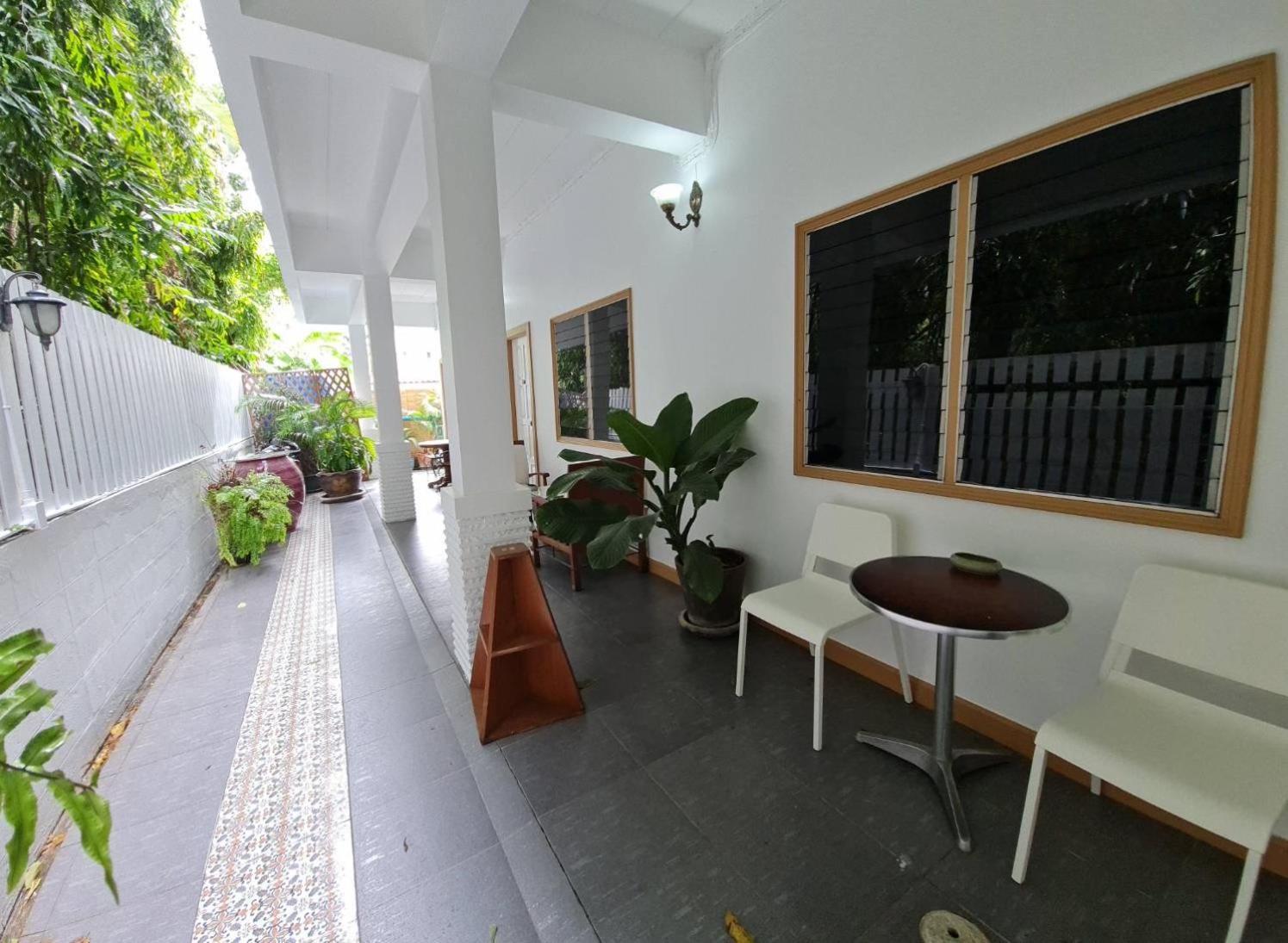 88 Backpackers หัวหิน